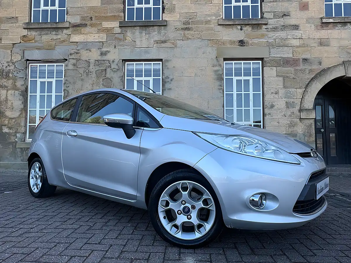 Used 2012 Ford Fiesta Zetec Silver - Interior and Exterior details 3