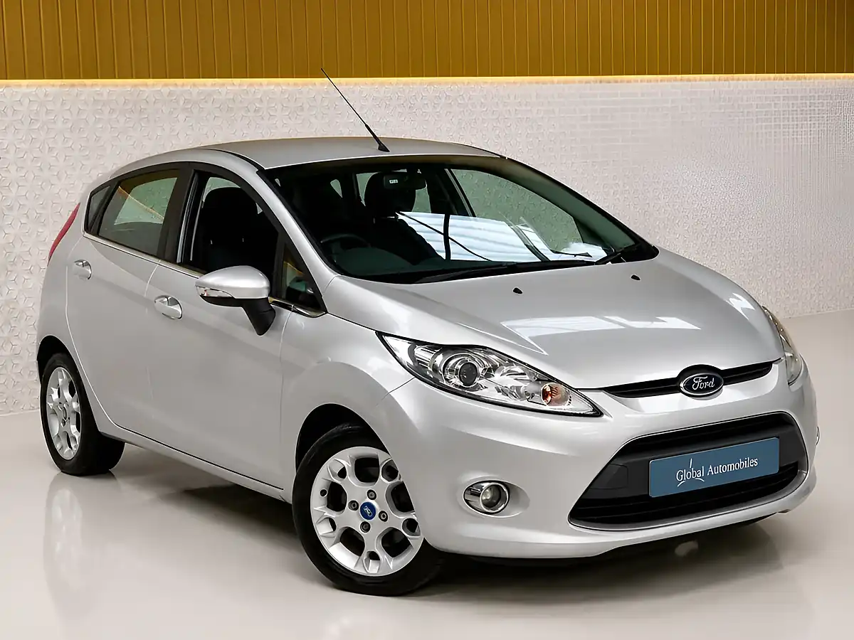 Used 2012 Ford Fiesta Zetec Silver - Interior and Exterior details 8