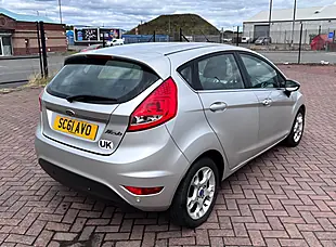 Used 2012 Ford Fiesta Zetec Silver - Interior and Exterior details 3