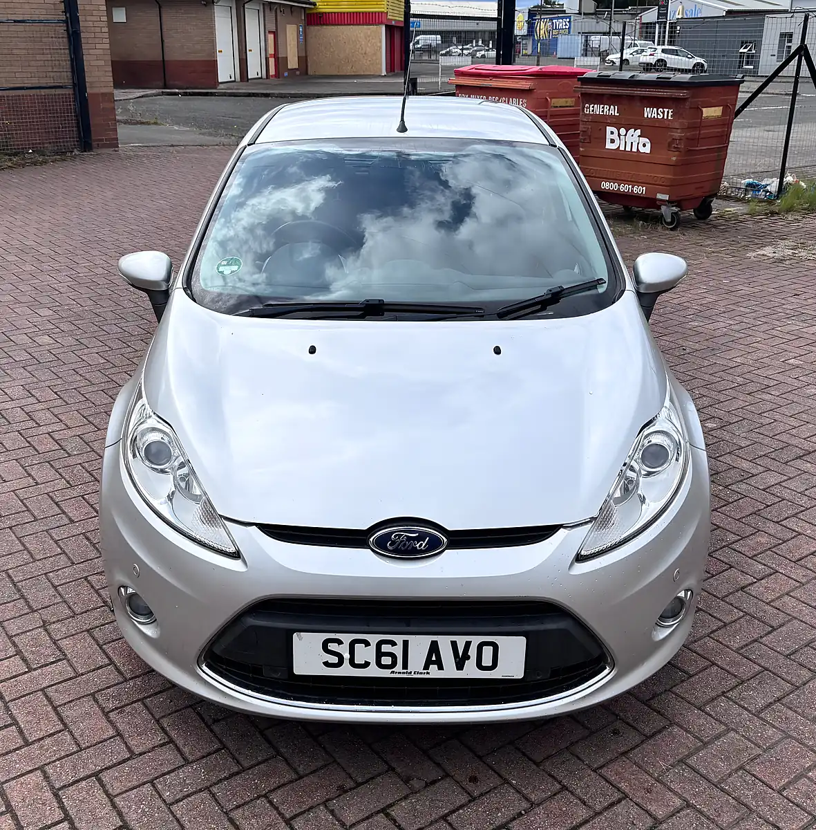 Used 2012 Ford Fiesta Zetec Silver - Interior and Exterior details 7