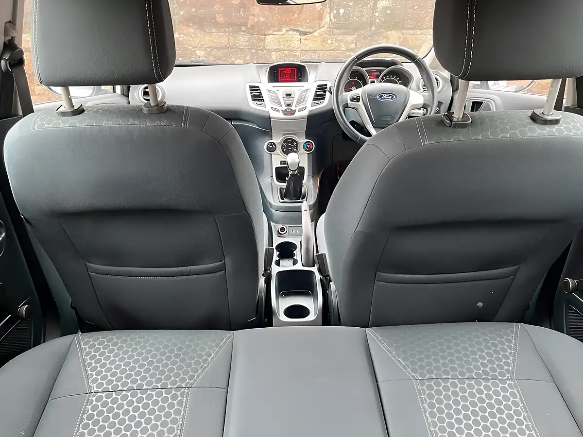 Used 2012 Ford Fiesta Zetec White - Interior and Exterior details 11