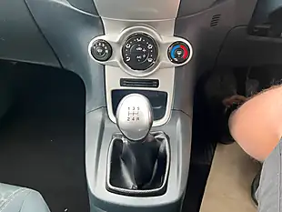 Used 2012 Ford Fiesta Zetec White - Interior and Exterior details 16