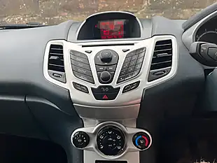 Used 2012 Ford Fiesta Zetec White - Interior and Exterior details 17