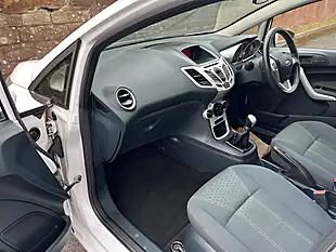 Used 2012 Ford Fiesta Zetec White - Interior and Exterior details 9