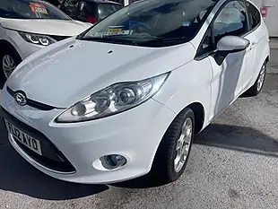 Used 2012 Ford Fiesta Zetec White - Interior and Exterior details 3