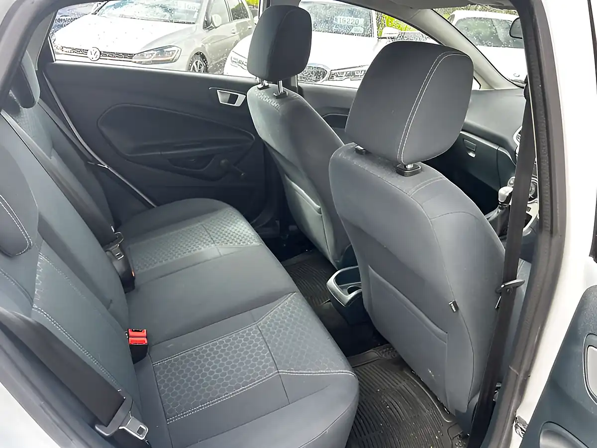 Used 2012 Ford Fiesta Zetec White - Interior and Exterior details 12