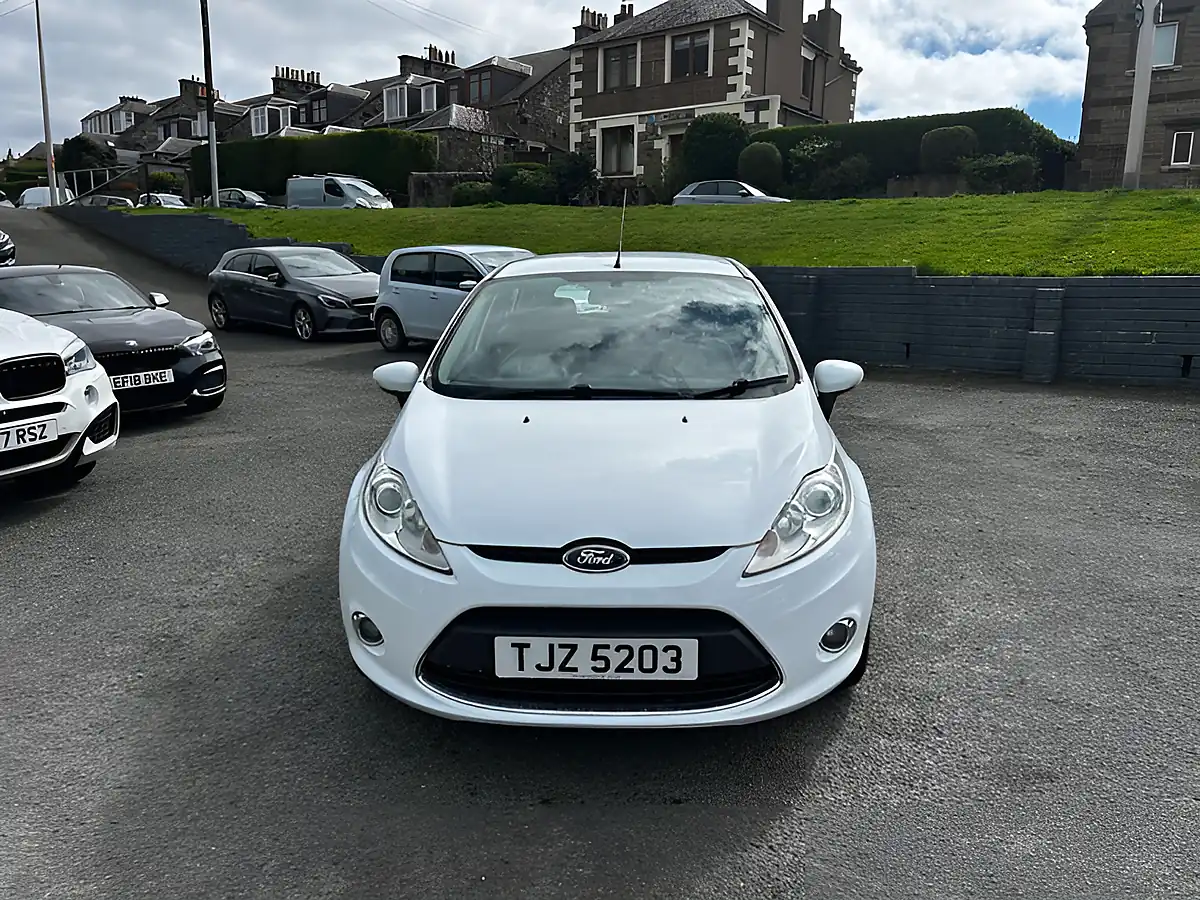 Used 2012 Ford Fiesta Zetec White - Interior and Exterior details 2