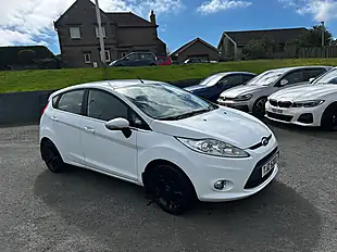Used 2012 Ford Fiesta Zetec White - Interior and Exterior details 3
