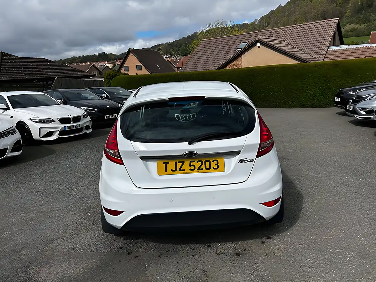 Used 2012 Ford Fiesta Zetec White - Interior and Exterior details 6