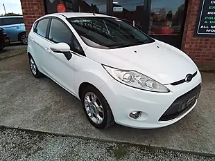 Used 2012 Ford Fiesta Zetec White - Interior and Exterior details 10
