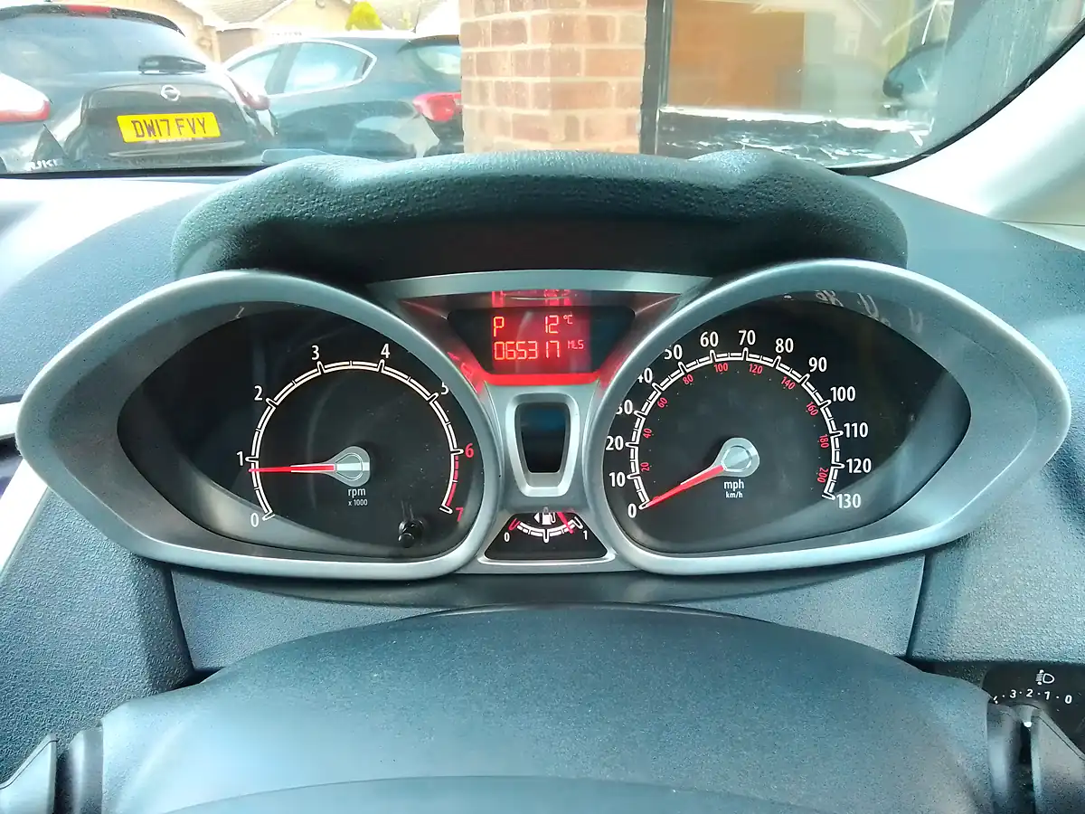 Used 2012 Ford Fiesta Zetec White - Interior and Exterior details 15