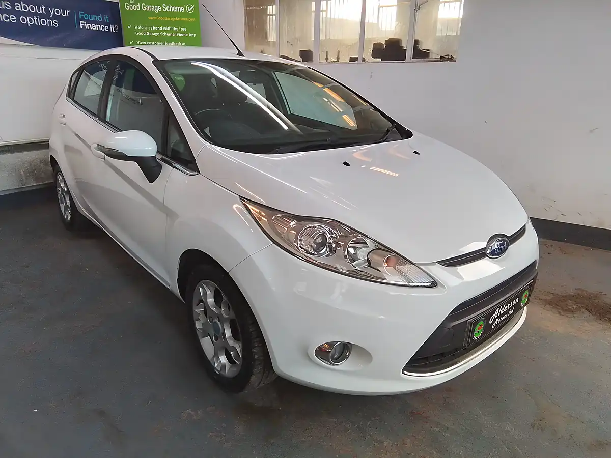 Used 2012 Ford Fiesta Zetec White - Interior and Exterior details 2