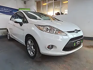 Used 2012 Ford Fiesta Zetec White - Interior and Exterior details 3