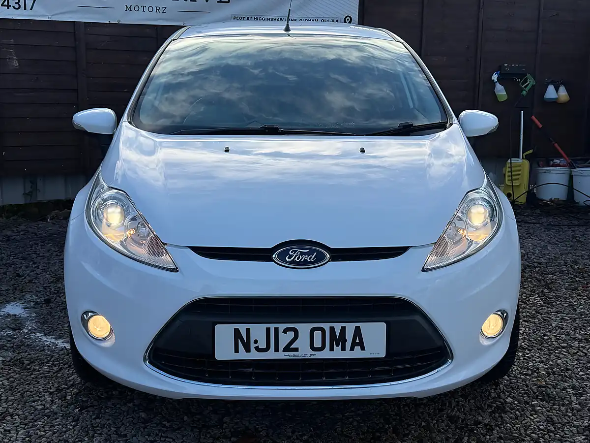 Used 2012 Ford Fiesta Zetec White - Interior and Exterior details 2