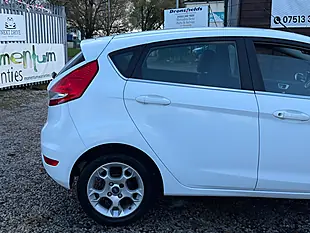 Used 2012 Ford Fiesta Zetec White - Interior and Exterior details 8