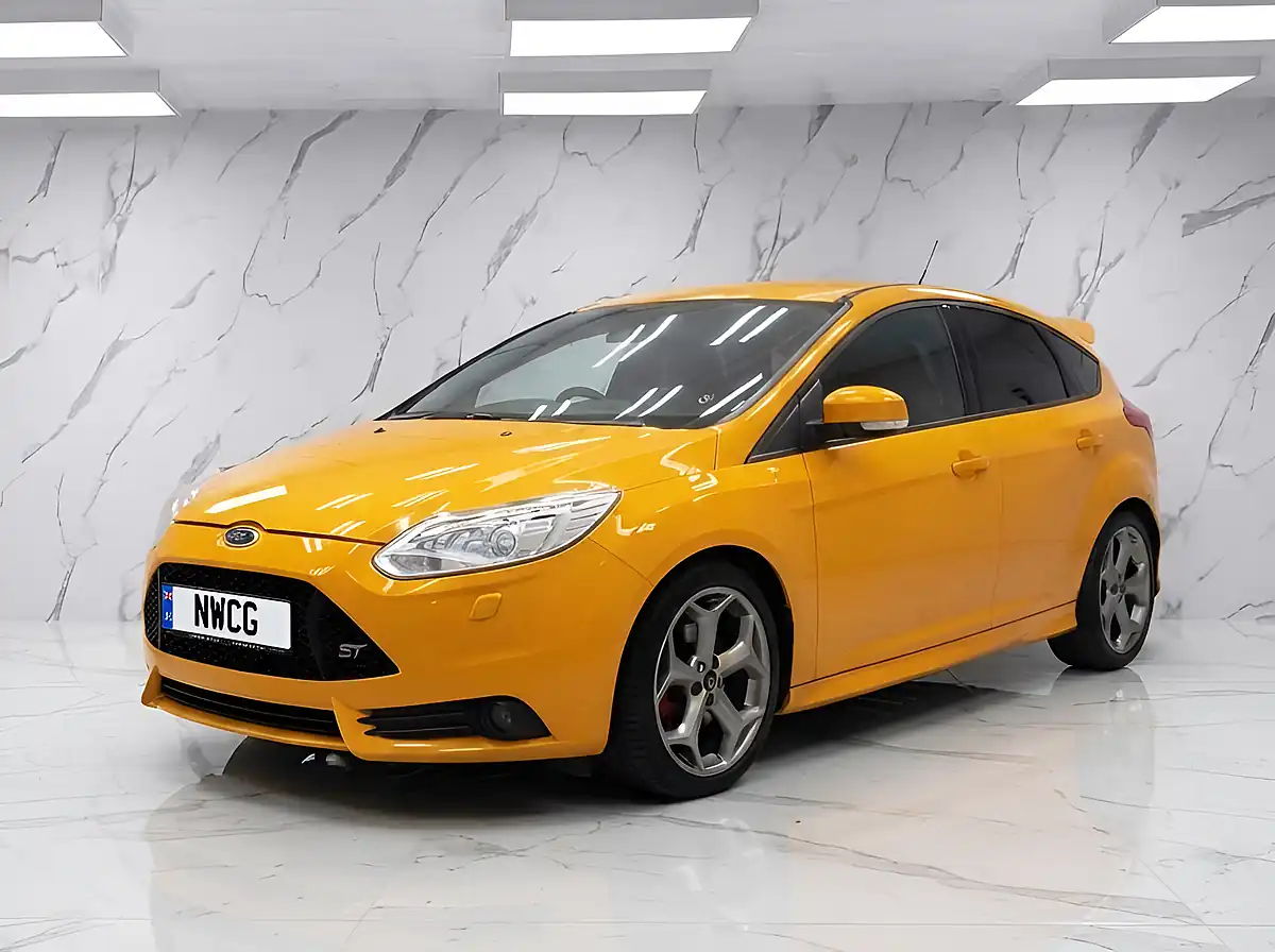 Used 2012 Ford Focus ST-3 Orange - Interior and Exterior details 4