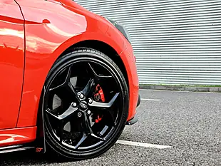 Used 2012 Ford Focus ST-3 Race Red - Interior and Exterior details 18