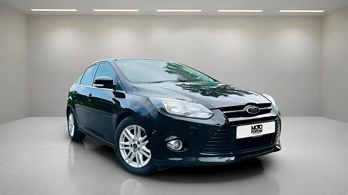 Used 2012 Ford Focus Titanium Black - Front View