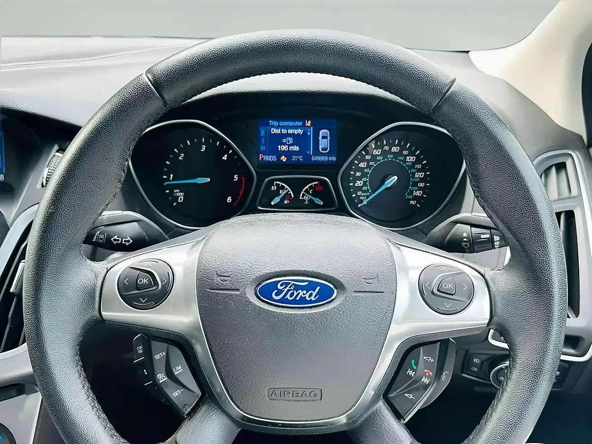 Used 2012 Ford Focus Titanium Black - Interior and Exterior details 10