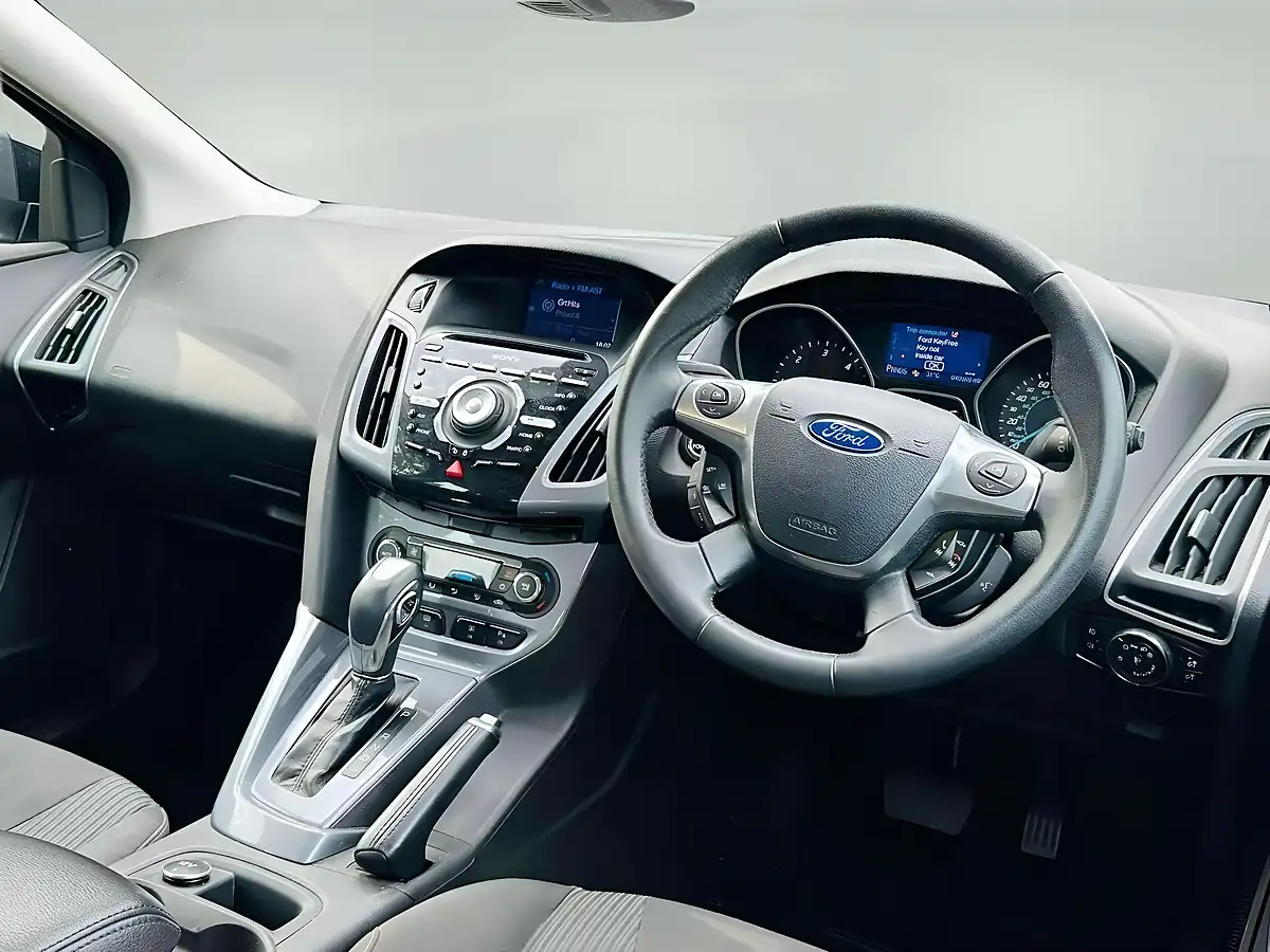 Used 2012 Ford Focus Titanium Black - Interior and Exterior details 14