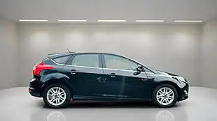 Used 2012 Ford Focus Titanium Black - Interior and Exterior details 4