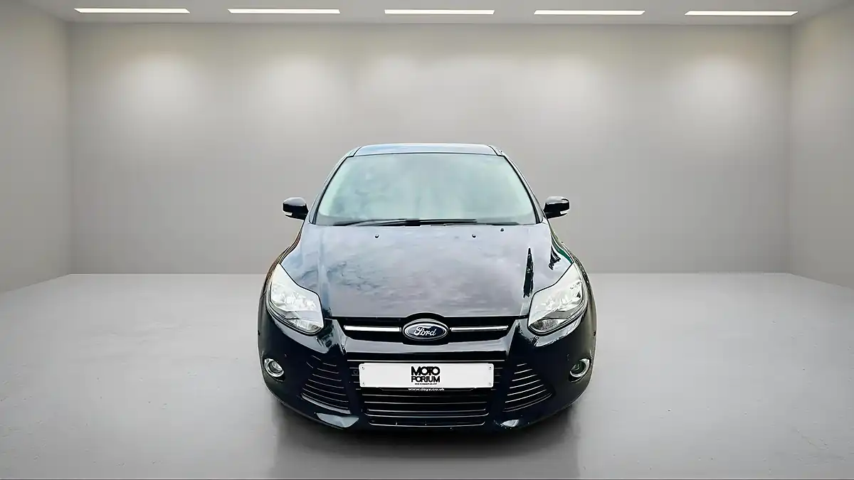 Used 2012 Ford Focus Titanium Black - Interior and Exterior details 8