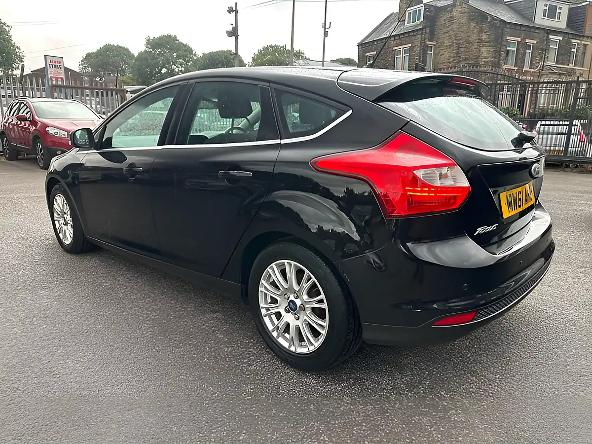 Used 2012 Ford Focus Titanium Black - Interior and Exterior details 10