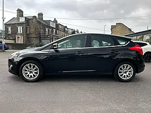 Used 2012 Ford Focus Titanium Black - Interior and Exterior details 11