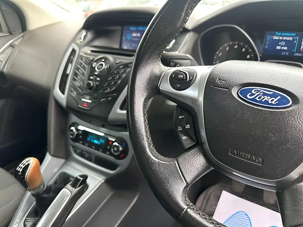 Used 2012 Ford Focus Titanium Black - Interior and Exterior details 7