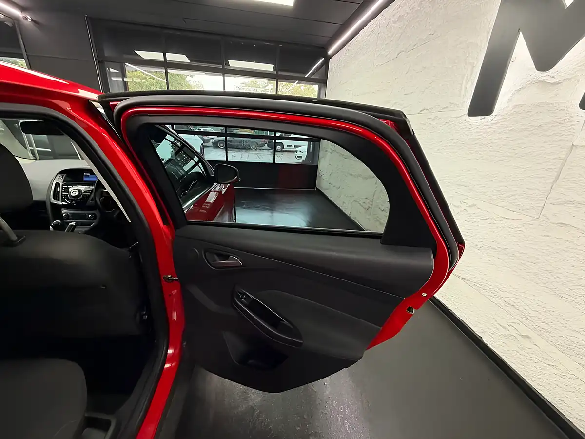 Used 2012 Ford Focus Titanium Red - Interior and Exterior details 16