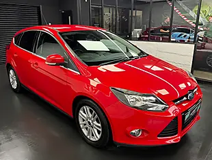 Used 2012 Ford Focus Titanium Red - Interior and Exterior details 4