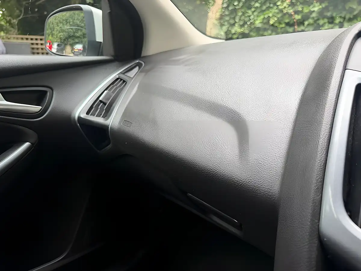 Used 2012 Ford Focus Titanium Silver - Interior and Exterior details 11