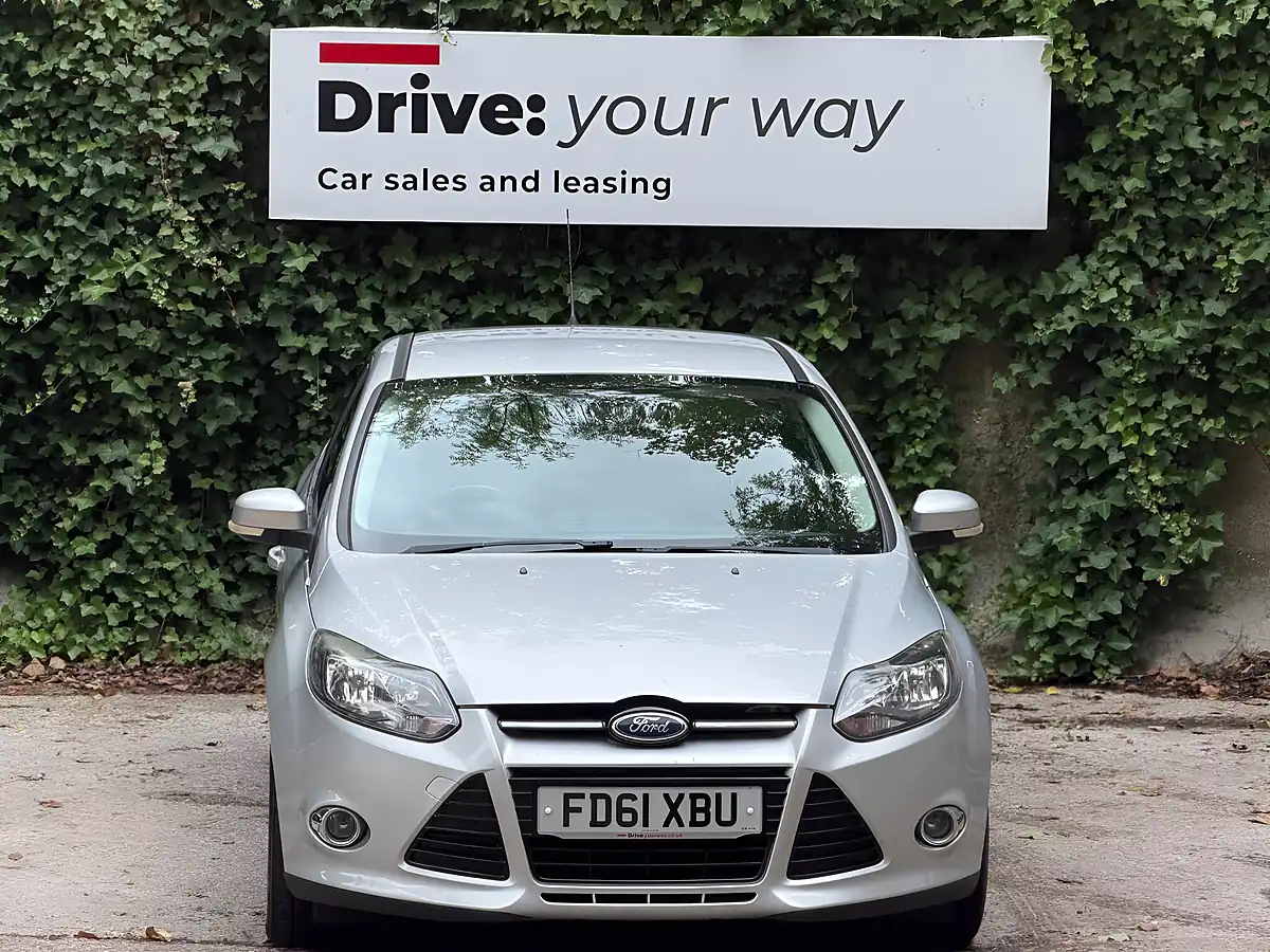 Used 2012 Ford Focus Titanium Silver - Interior and Exterior details 2