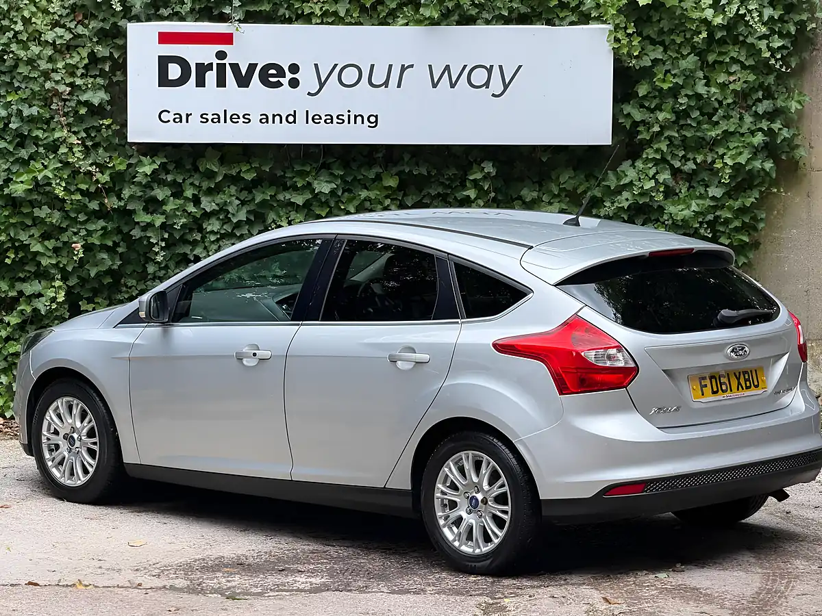 Used 2012 Ford Focus Titanium Silver - Interior and Exterior details 5