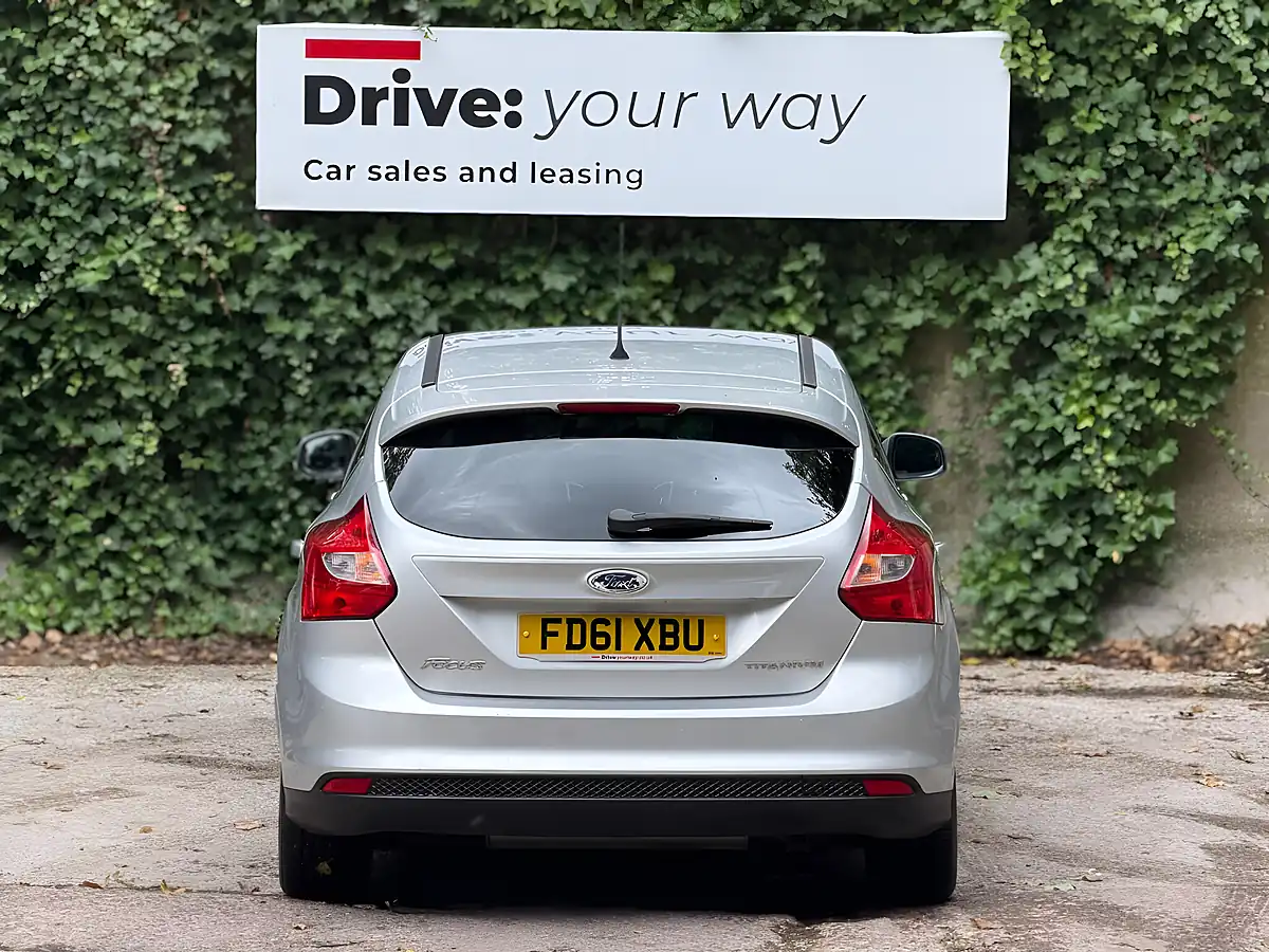 Used 2012 Ford Focus Titanium Silver - Interior and Exterior details 9