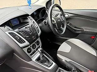 Used 2012 Ford Focus Zetec 5dr Silver - Interior and Exterior details 10