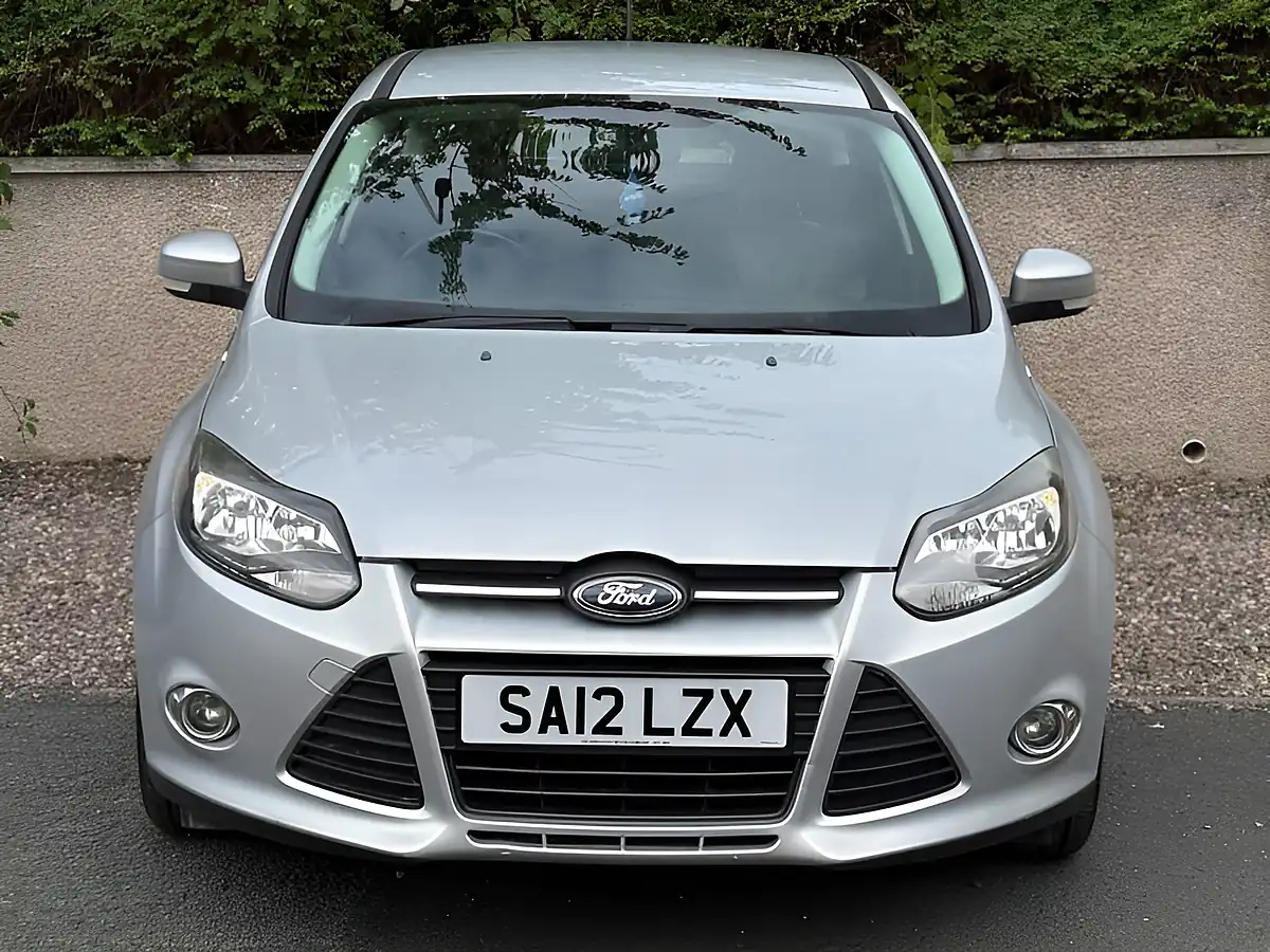 Used 2012 Ford Focus Zetec 5dr Silver - Interior and Exterior details 6