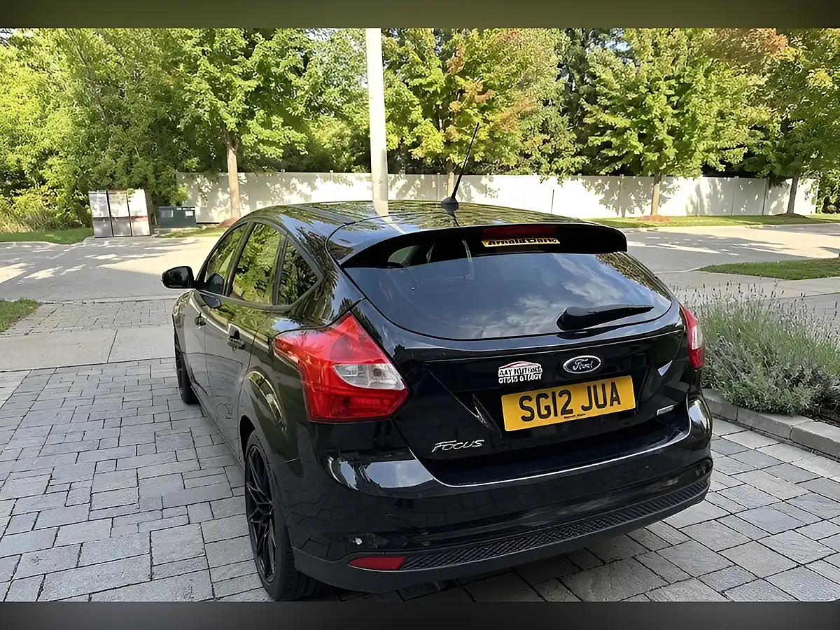 Used 2012 Ford Focus Zetec Black - Interior and Exterior details 3