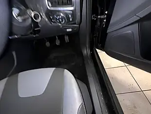 Used 2012 Ford Focus Zetec Black - Interior and Exterior details 7