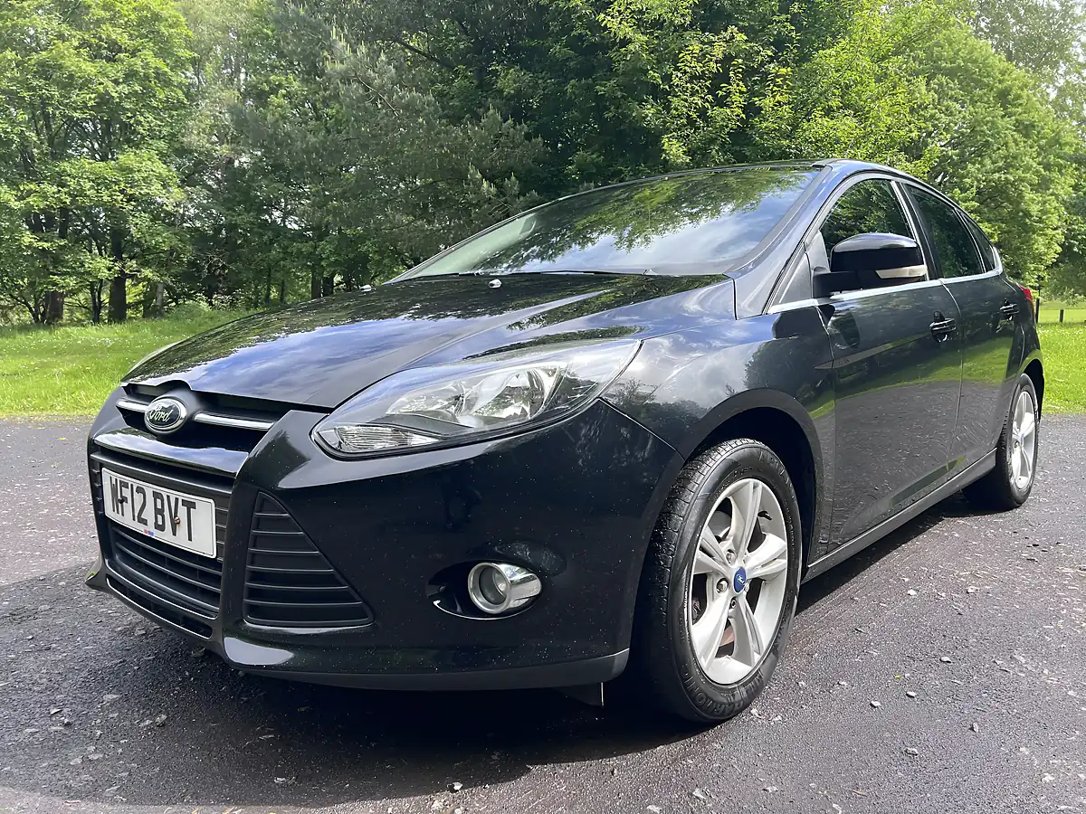 Used 2012 Ford Focus Zetec Black - Interior and Exterior details 10