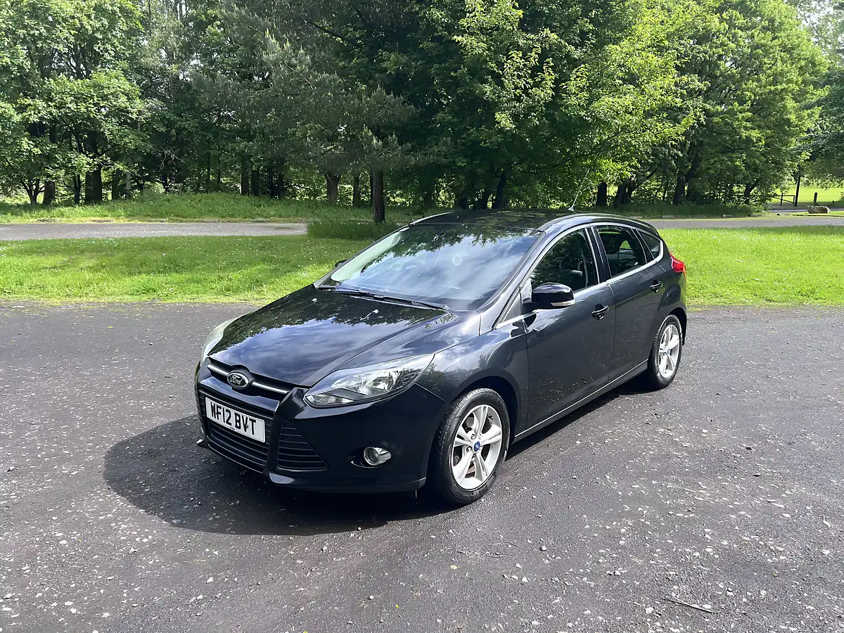 Used 2012 Ford Focus Zetec Black - Interior and Exterior details 2