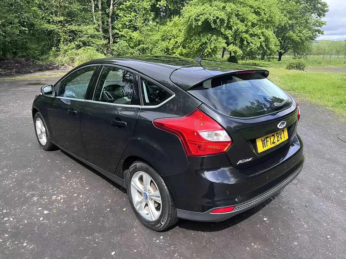 Used 2012 Ford Focus Zetec Black - Interior and Exterior details 4