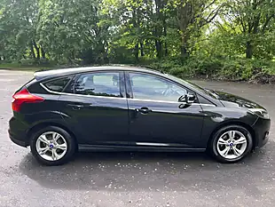 Used 2012 Ford Focus Zetec Black - Interior and Exterior details 7