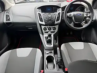 Used 2012 Ford Focus Zetec Black - Interior and Exterior details 16