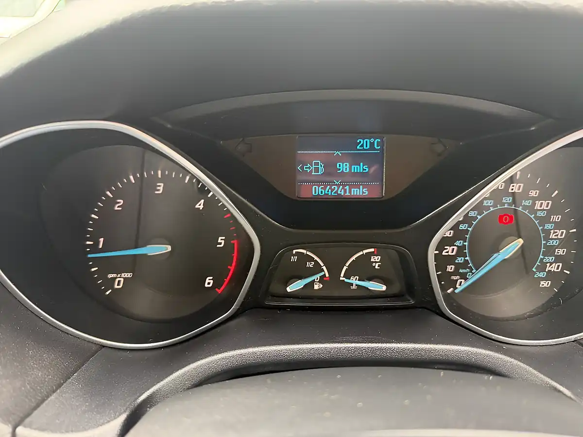 Used 2012 Ford Focus Zetec Black - Interior and Exterior details 18