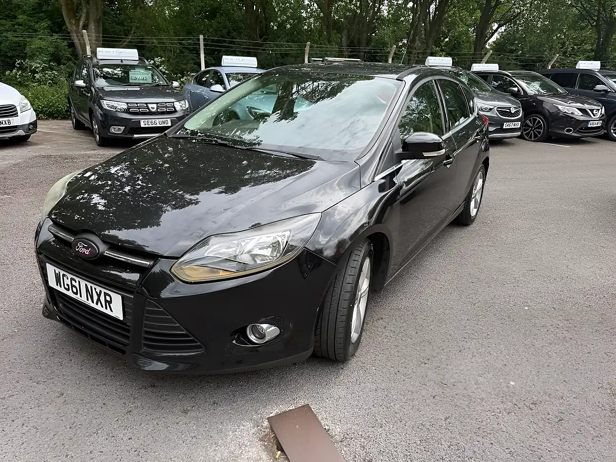Used 2012 Ford Focus Zetec Black - Interior and Exterior details 2