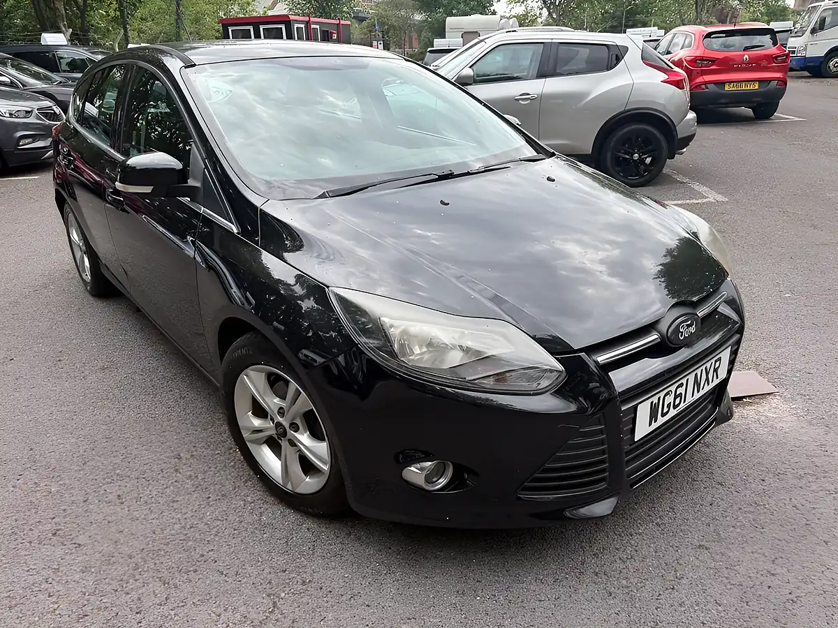 Used 2012 Ford Focus Zetec Black - Interior and Exterior details 9