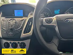 Used 2012 Ford Focus Zetec Black - Interior and Exterior details 15