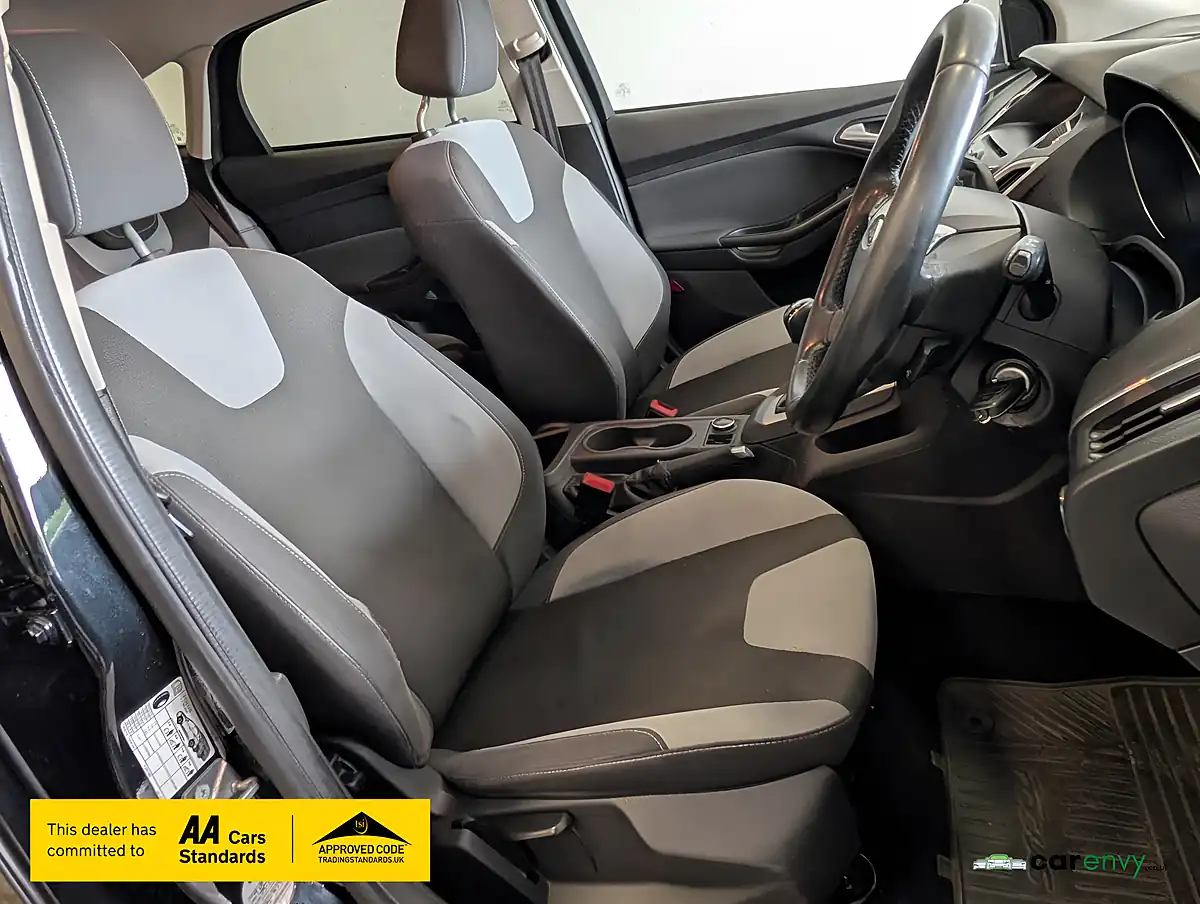 Used 2012 Ford Focus Zetec Black - Interior and Exterior details 19
