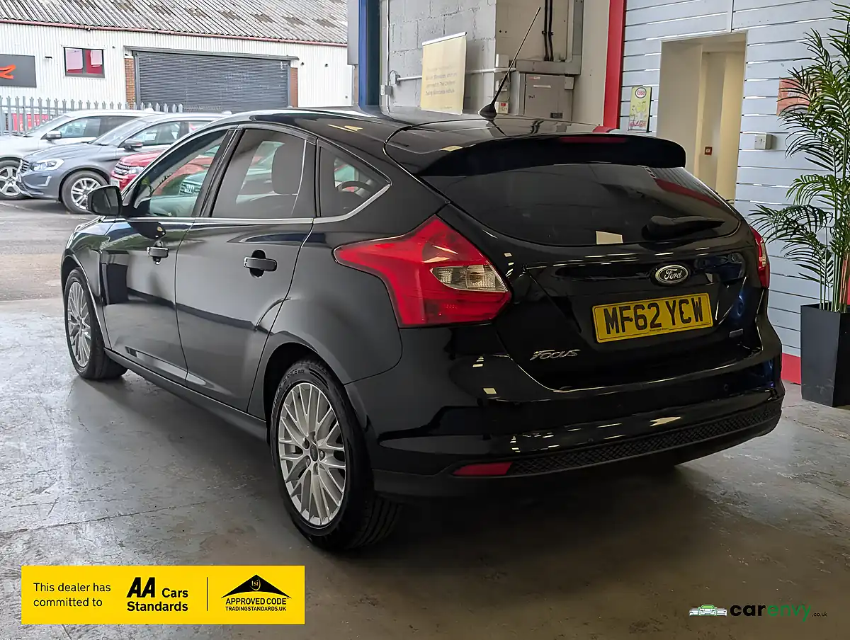 Used 2012 Ford Focus Zetec Black - Interior and Exterior details 7